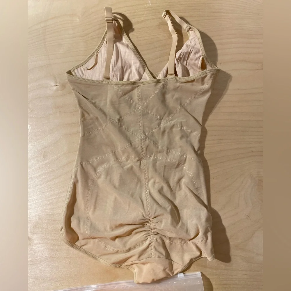Irisnaya Beige Shaping Bodysuit Medium NWOT (OO)